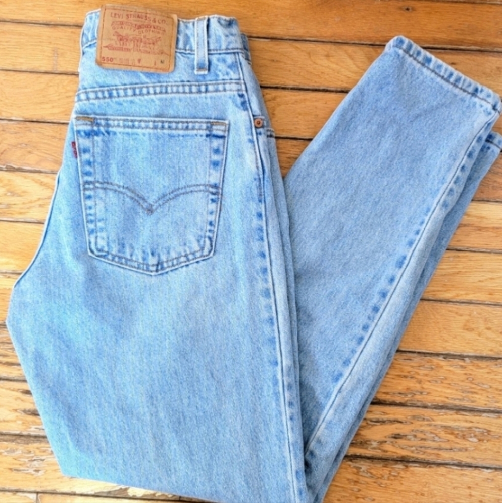 Vintage Levi's 550 high rise relaxed fit tapered leg jeans denim